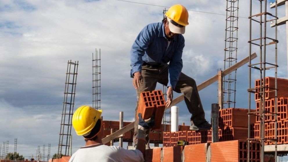 "Mi Pieza" es para mujeres mayores de 18 años, argentinas o con residencia permanente y habitantes de barrios populares del RENABAP.