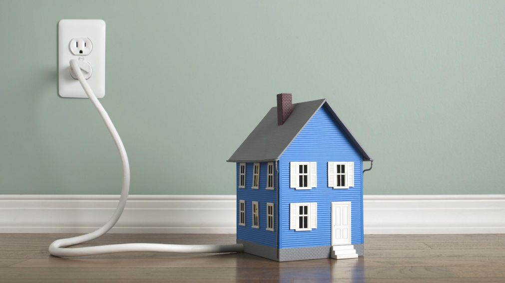 Para mantener a la familia protegida de los efectos de las ondas electromagnéticas que generan los dispositivos eléctricos del hogar, basta con tener en cuenta algunos consejos.