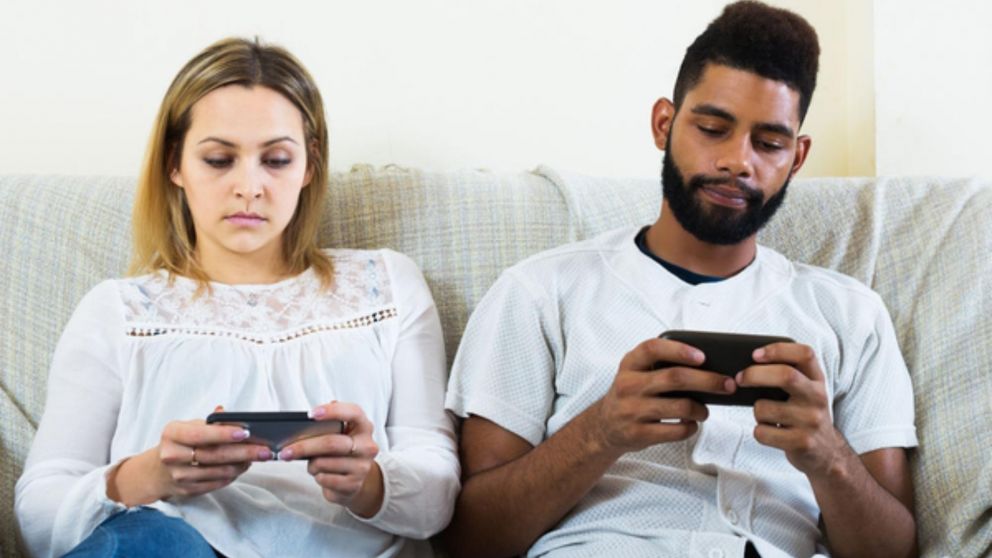 Mientras los encuentros sexuales disminuyeron en las nuevas generaciones, el autoplacer se vio renovado.