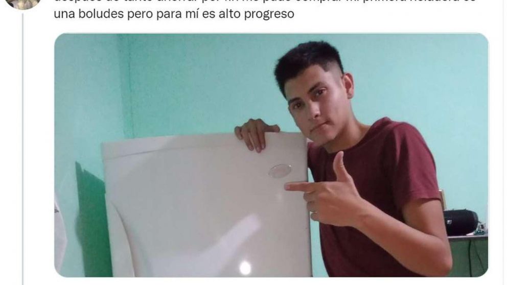 El joven se volvió viral cuando compartió una foto de su nueva heladera en Twitter.