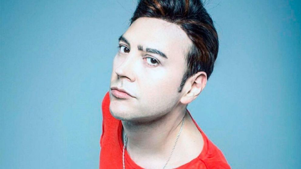El fiscal que investiga la agresión a Leo García pidió la intervención de la Justicia por la salud del cantante.