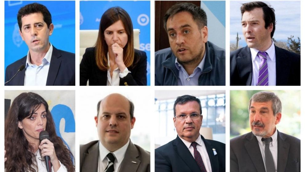 Varios ministros y funcionarios pusieron a disposici�n sus renuncias. 