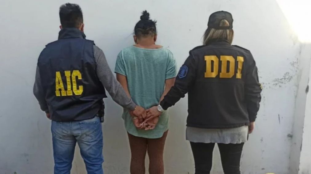 La mujer tras de 39 años detenida acusada de abusar de su sobrino.