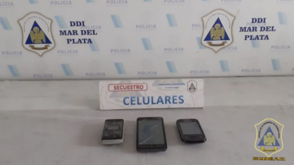 Estos son los celulares que fueron encontrados en poder del sospechoso.