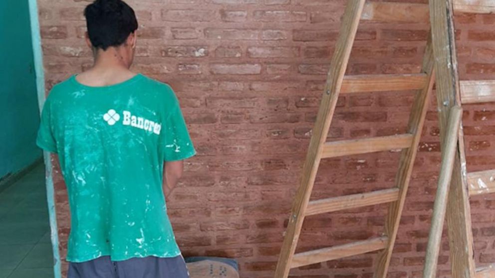 Detenido por robar materiales de una obra en construcci�n.