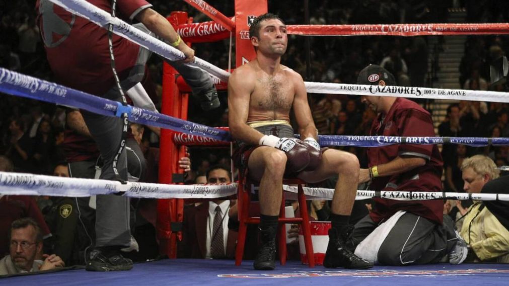 Oscar De la Hoya y un tema m�s doloroso que una derrota en el ring (Archivo).