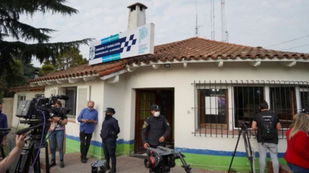 La comisaría 3° de Ciudad Evita, donde el vecino acompañó al joven buscado apenas lo encontró.