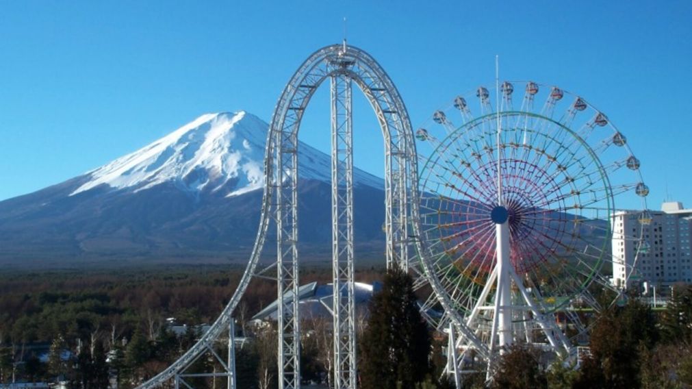 Clausuraron una de las montañas rusas más rápidas de Japón por provocar serias lesiones a cuatro personas (imagen Fuji-Q Highland).