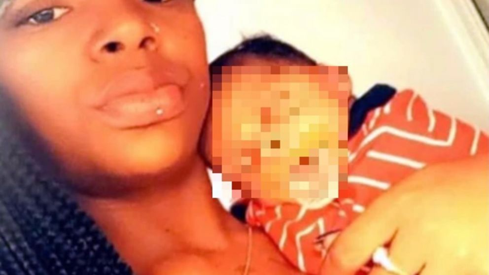 El beb� sobrevivi� sobre el cuerpo de su mam� muerta por sobredosis.