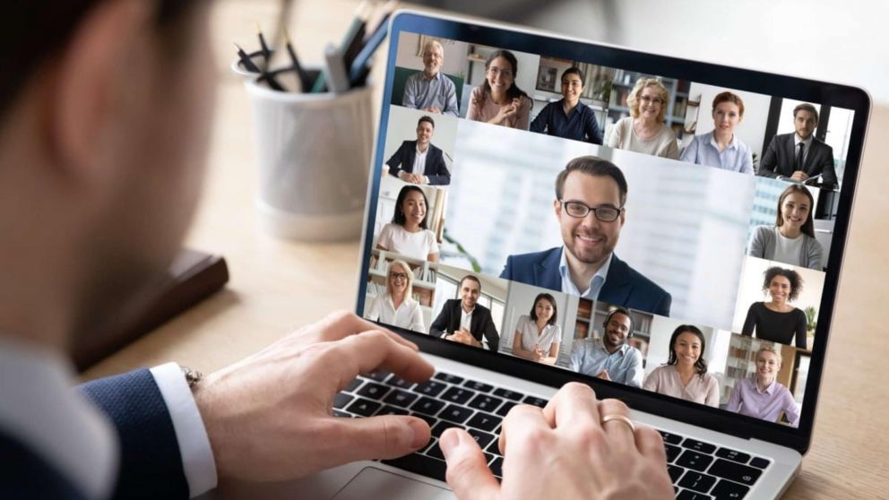 Microsoft Teams te permite organizar de una mejor manera un multitudinario equipo de trabajo.