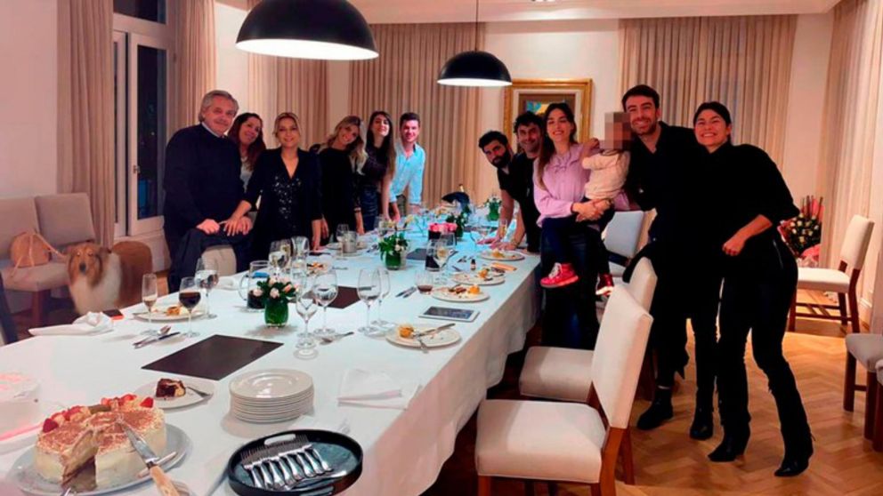 La fiesta en Olivos se realizó en julio de 2020. Creen que la difusión de las imágenes se vincula a las inminentes elecciones.