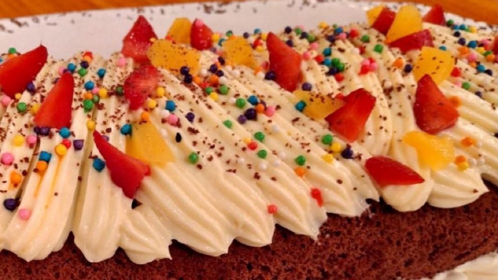 La sopa inglesa es un postre t�pico de la gastronom�a italiana que en Argentina es com�n encontrar en cantinas y bodegones con el complemento del dulce de leche.