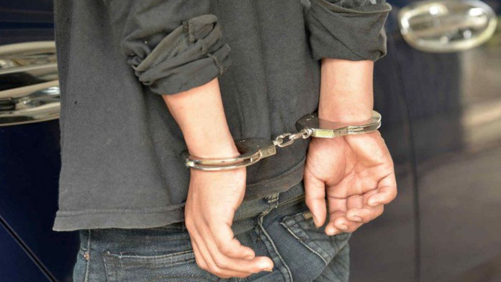 El sujeto, de 44 años, fue apresado por los efectivos policiales.