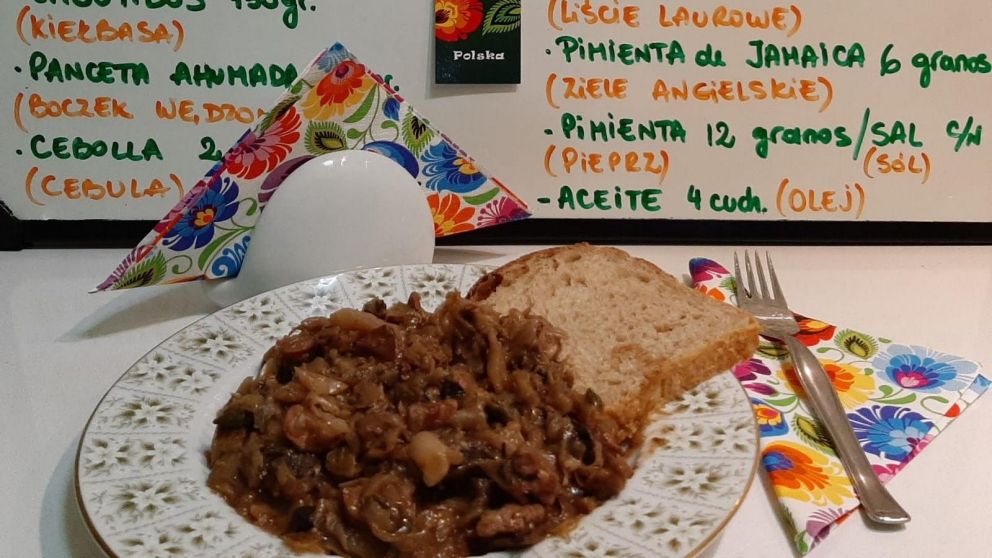 El Bigos ocupa un lugar de honor entre los platos de la Cocina Polaca.