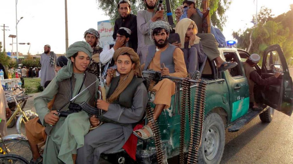 En tan solo un mes, los talibanes tomaron casi la totalidad del país.