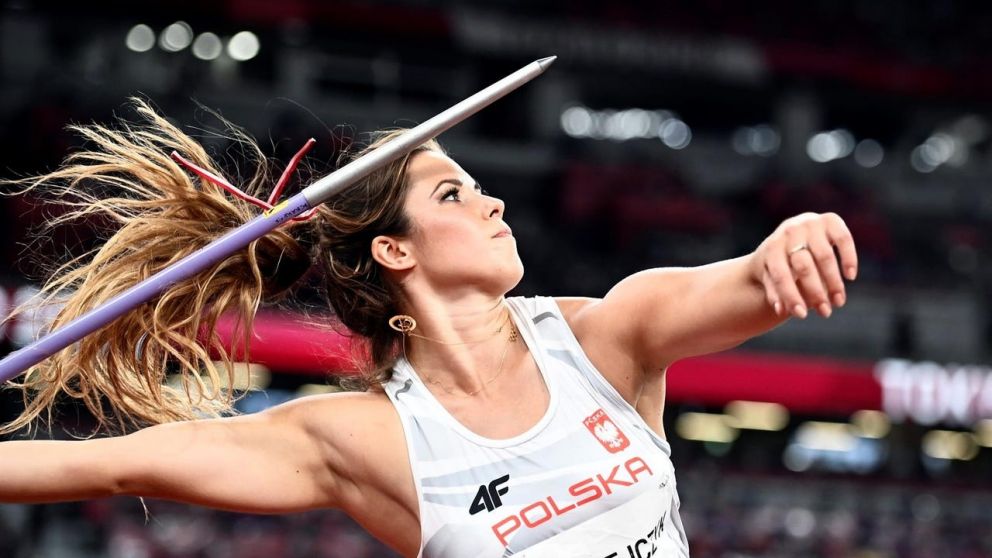 La atleta polaca también tuvo un serio problema de salud años atrás y eso la inspiró para su notable gesto.