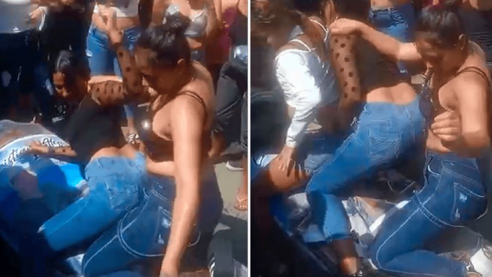 As� fue la despedida tumbera a motochorro asesinado: perreo sobre el ata�d y tiros al aire. (Captura de video)