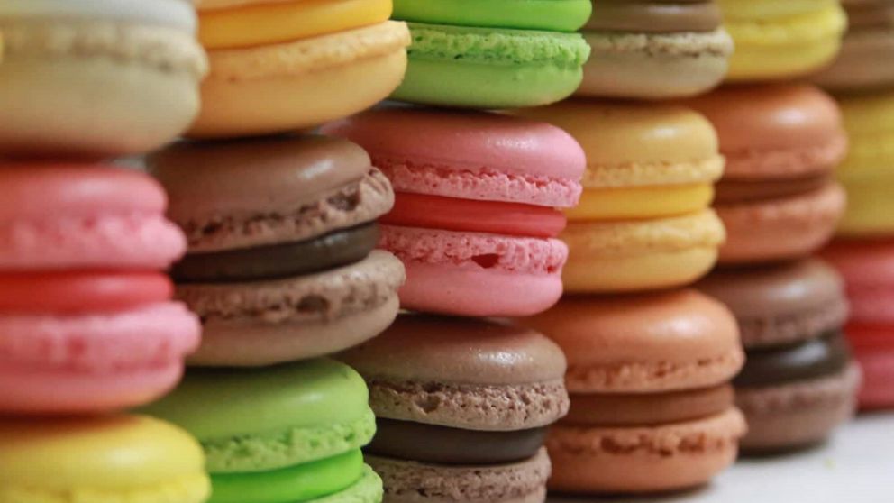 En cuatro pasos simples tendr�s un ej�rcito de macarrones ideales para una merienda en familia con los chicos. 