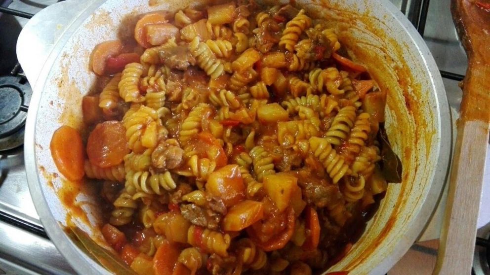 Se atragant� cuando com�a guiso y casi se muere. (Imagen ilustrativa)