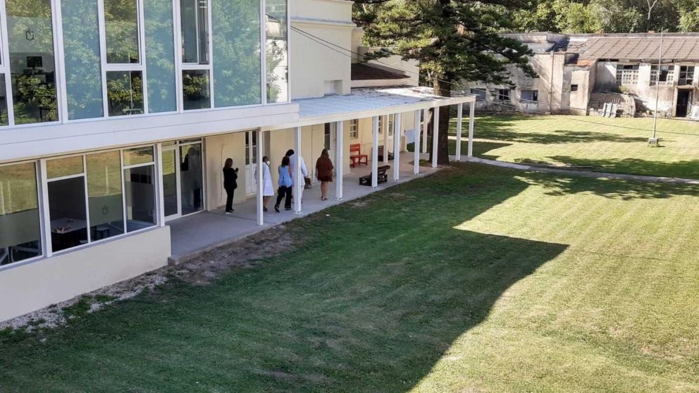 Alumnas escracharon a un profesor de la Escuela Superior de Medicina de Mar del Plata acus�ndolo de abuso y acoso (Twitter).