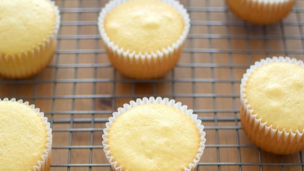Los cupcakes más húmedos, sabrosos y esponjosos para la hora del té.