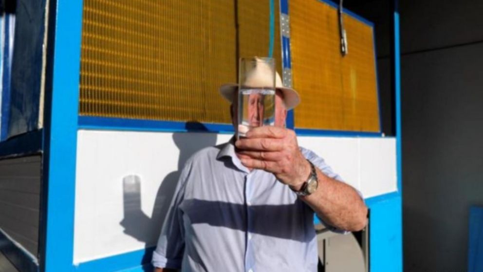 La t�cnica permite condensar el aire hasta volverlo l�quido.