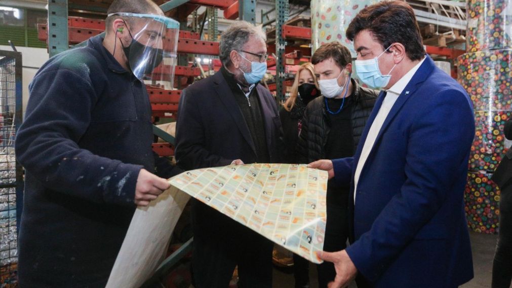 Espinoza lanz� un programa para apoyar la transformaci�n digital de las peque�as empresas.