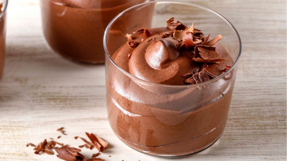 Increíble receta para cocinar una mousse que solo lleva chocolate y agua.