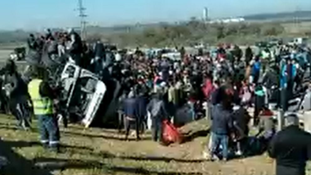 Pese a la presencia policial, todos los productos fueron saqueados.