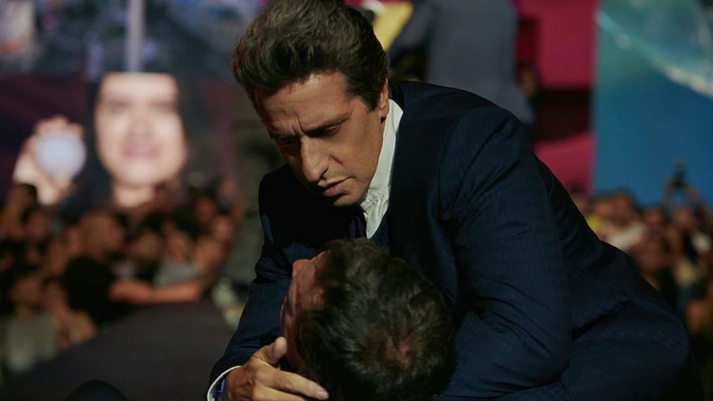 Netflix llega con un esperado lanzamiento de la producción argentina "El Reino", y apuesta por las primeras temporadas de producciones originales.