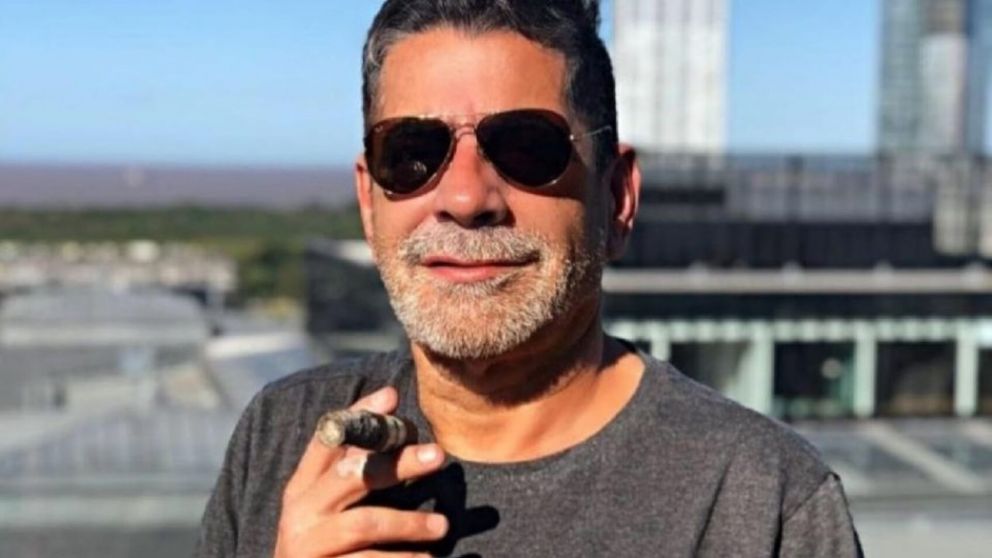 El director teatral fue encontrado muerto este jueves en su propiedad por su hijo.