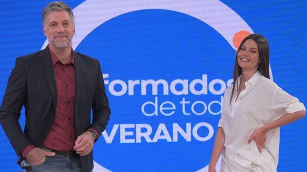 Horacio Cabak y Jujuy Jiménez se llevaron pésimo en el ciclo "Informados de todo". (Captura video)