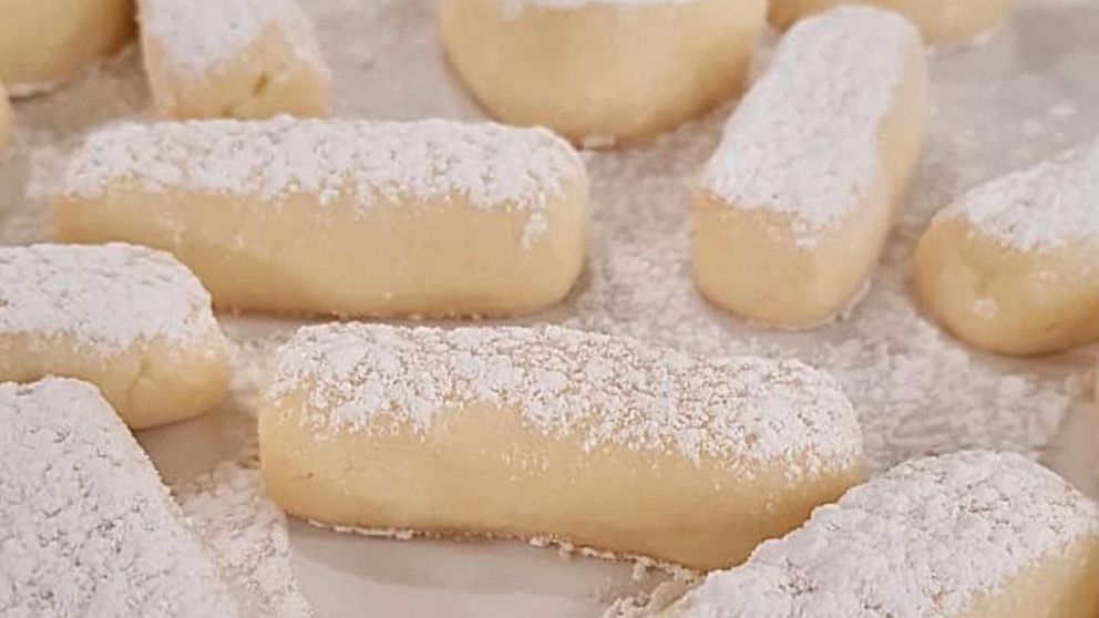 Receta de las Kuraibies, las masitas de manteca griegas, de la mano de Ariel Rodríguez de "Qué mañana".