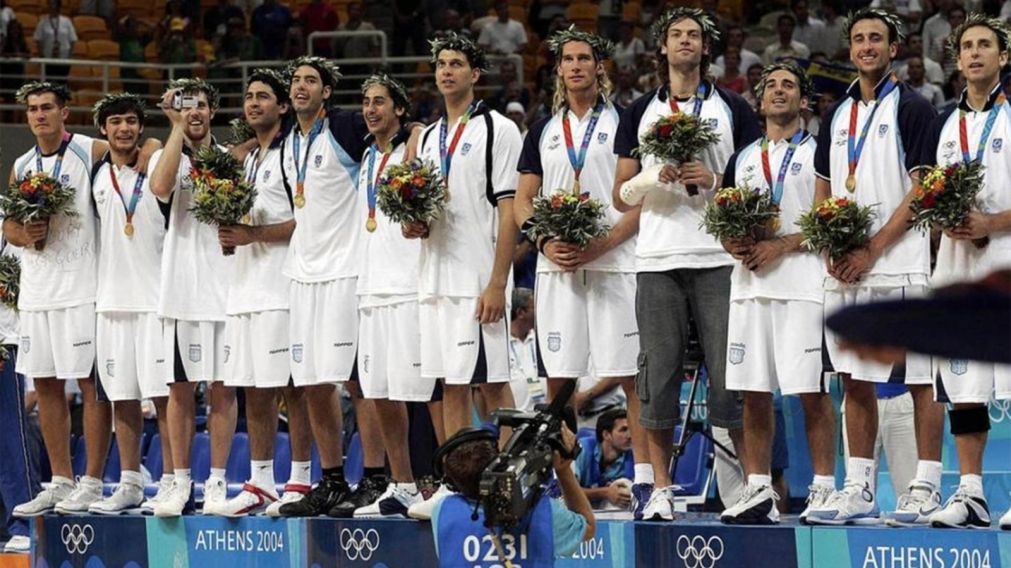 El equipo nacional de básquet le dio una medalla de oro a Argentina en Atenas 2004.