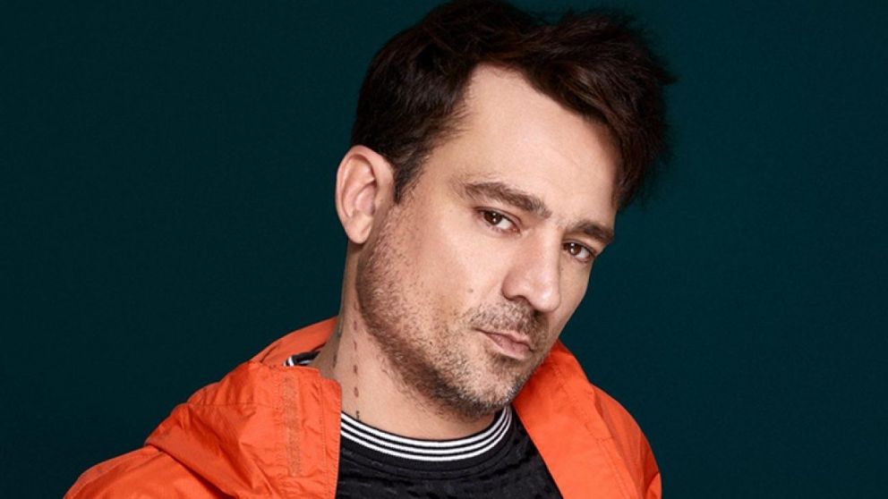 Santiago Chano Moreno Charpentier, ex líder de Tan Biónica, fue baleado este domingo en su casa de Exaltación de la Cruz (Archivo)