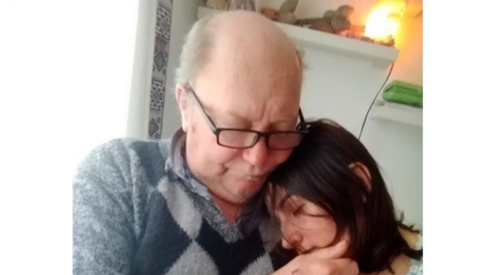 El jubilado Jorge R�os y su hija mayor, Gabriela.