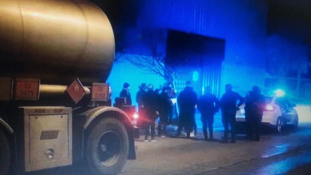 La policía intervino en una pelea entre los vecinos y el dueño de la cochera