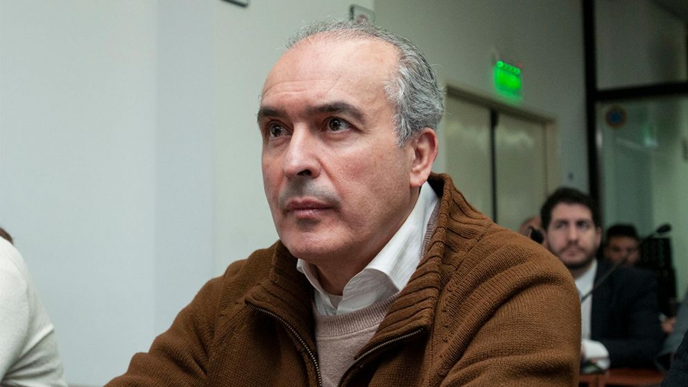 El ex funcionario tiene el problema de que todos sus bienes se encuentran embargados.