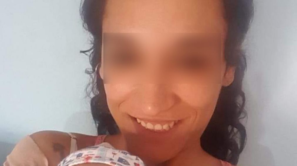 La madre del beb�, identificado como Tob�as Su�rez, fue detenida junto a su pareja (Facebook).