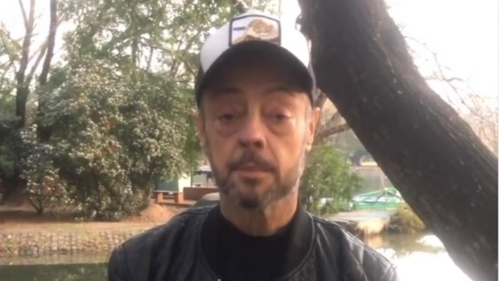 Cabito, internado en el Británico, volvió a usar sus redes sociales después de un mes.