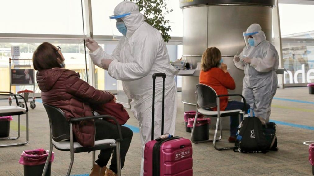 Al llegar a la Argentina, con test positivo o negativo, es obligatorio no circular por una semana.