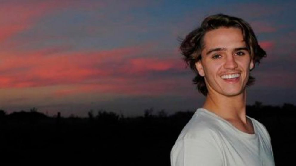 Joaquín Duhalde Bisi (19) está preso por conducir borracho y sin registro y matar a Franco Rossi y Joaquín Alimonda (18).