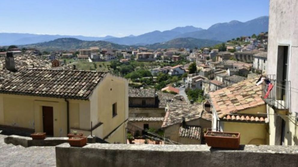 Un pueblo italiano ofrece pagarles hasta 5 millones de pesos a los jóvenes que quieran ir a vivir ahí (imagen ilustrativa).