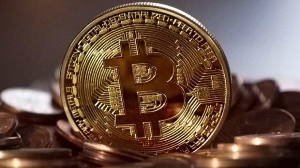 El derrumbe del bitcoin: qu� hay detr�s de la ca�da m�s larga en meses.