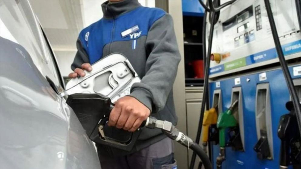 El Gobierno prorrogó la actualización de los impuestos a los combustibles líquidos y al dióxido de carbono (Imagen ilustrativa).