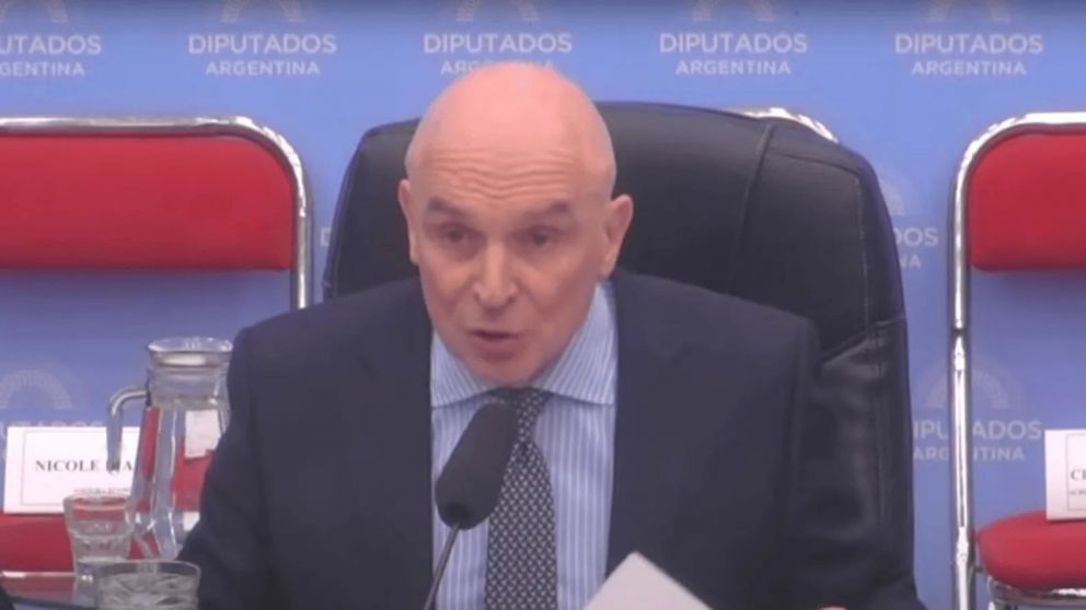 José Luis Espert preside la Comisión de Presupuesto.