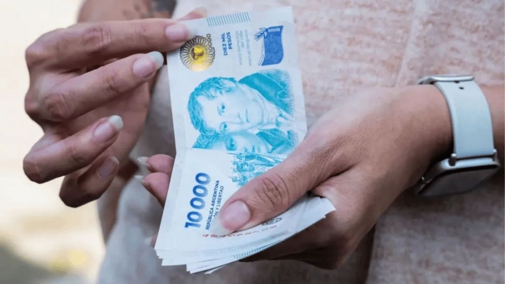 Las tasas de los plazos fijos varían entre bancos, y la inversión necesaria para ganar $265.000 en 30 días cambia según la entidad elegida (Imagen ilustrativa).