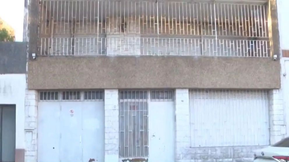 La vivienda donde la mujer permaneció en cautiverio.