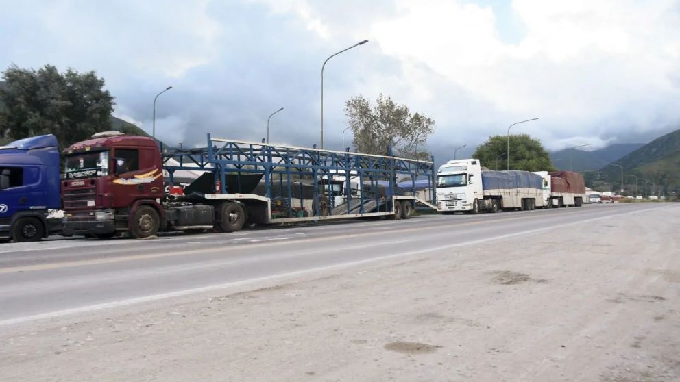 El Gobierno de Javier Milei anunció la fecha en la que se conocerán las ofertas para concesionar rutas (NA/Archivo).