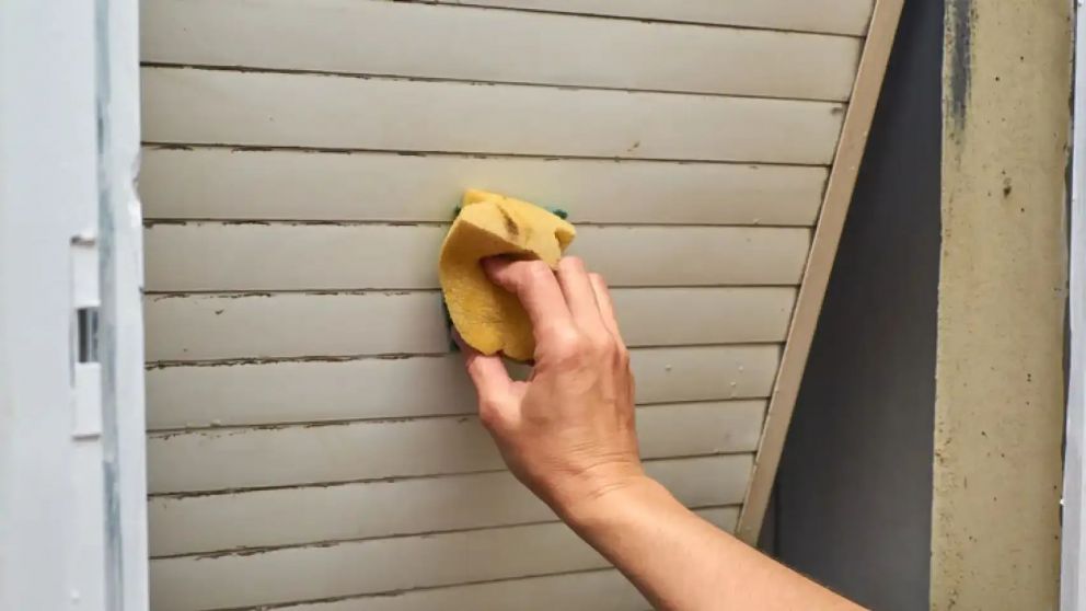 El truco definitivo que promete persianas impecables en solo unos minutos